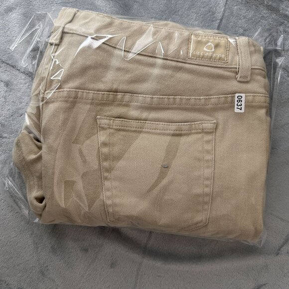 Liz Claiborne Straight Leg Fit Jeans Stretch Mid Rise Womens Beige SZ 14 Petite - Picture 11 of 11